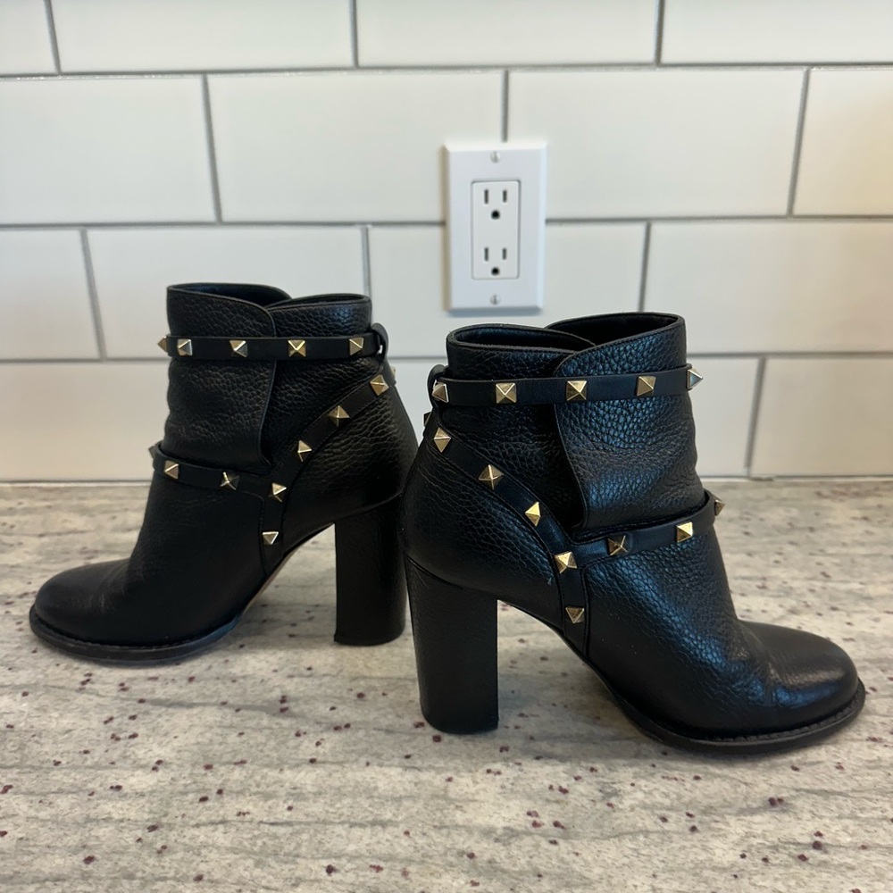 Valentino Rockstud heels - Picture 3 of 5